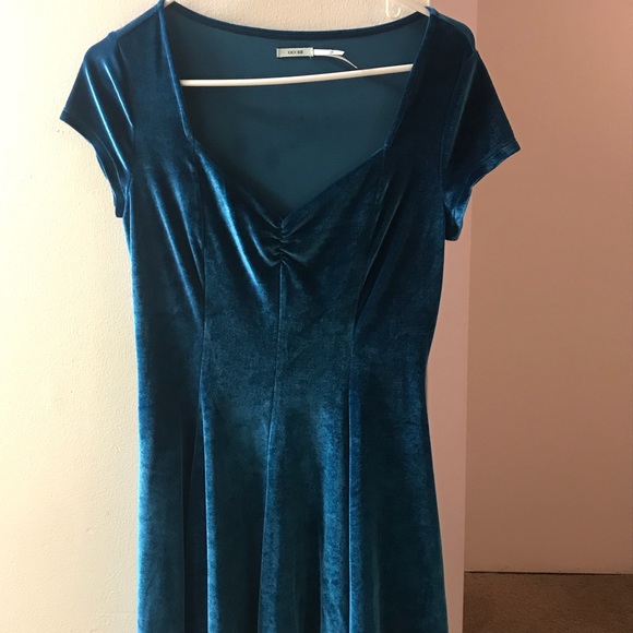 UO velvet skater dress - Picture 2 of 2